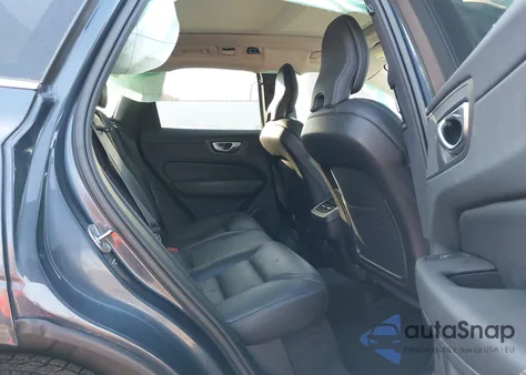 2022 Volvo Xc60 B5 Inscription из США, поврежденный, VIN YV4L12RL5N1046165